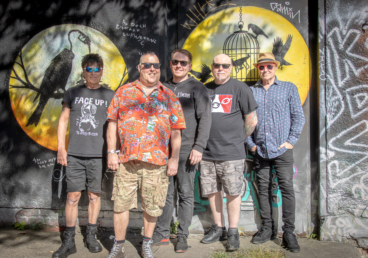 Peter and the Test Tube Babies + Tight Finks-Konzert am 17.09.2026 um 20:00 Uhr Peter and the Test Tube Babies + Tight Finks-Konzert in der Alten Hackerei in Karlsruhe