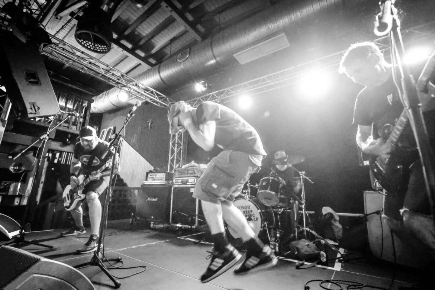 Nervous Assistant + Dim Prospects + Terrorfett-Konzert in der Alten Hackerei in Karlsruhe