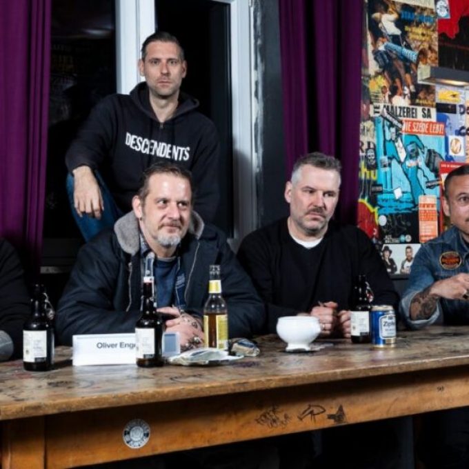 OxFest mit Hammerhead + S.G.A.T.V. + Syff + Zero Zeroes-Konzert am 11.04.2026 - Ticket-Vorverkauf - Alte Hackerei OxFest mit Hammerhead + S.G.A.T.V. + Syff + Zero Zeroes-Konzert in der Alten Hackerei in Karlsruhe